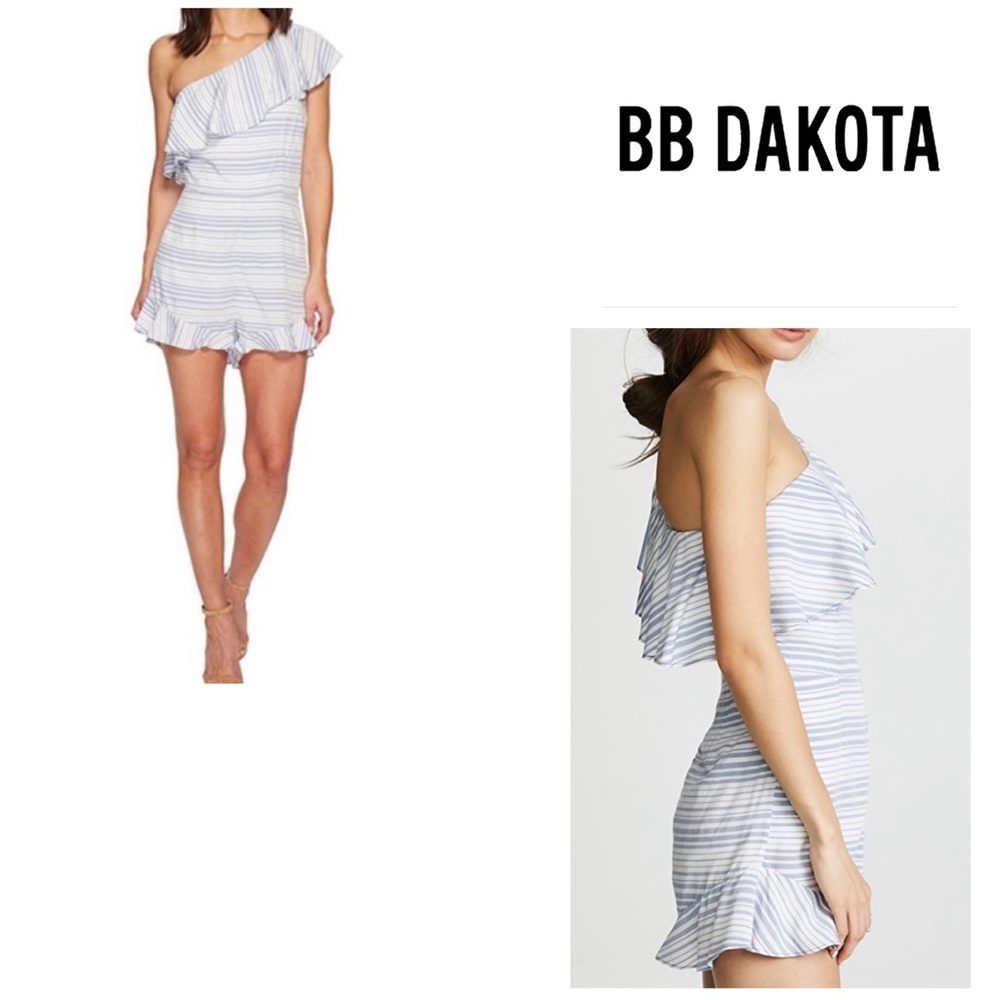 NWT BB Dakota one shoulder ruffle romper